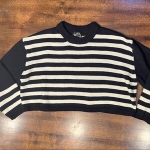 Topshop Black and Cream Knit Crop Sweater